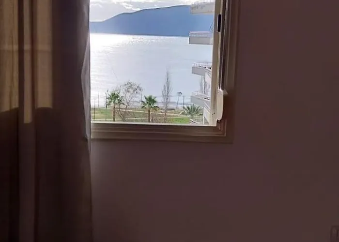 Christina's * Vlorë